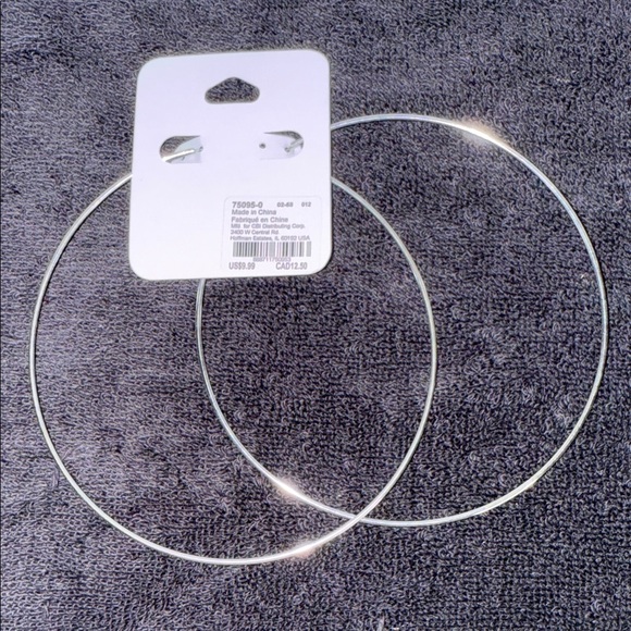 Claire's Silver-tone Large Hoop Earrings - Picture 2 of 3